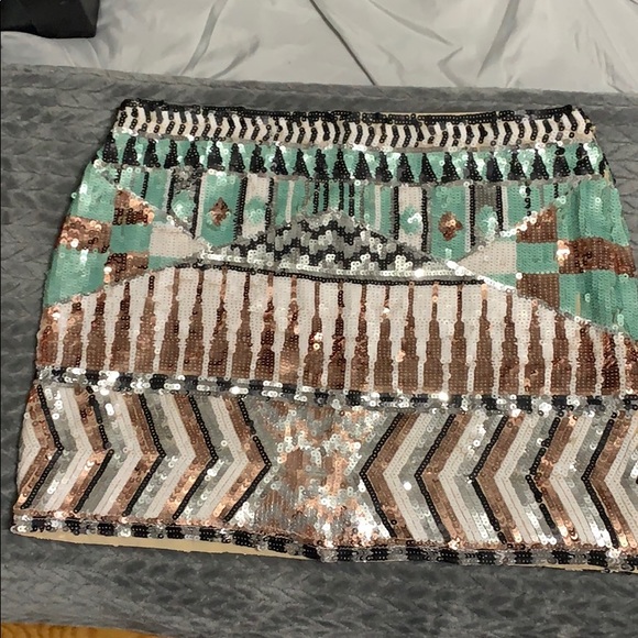 Skirt - Picture 3 of 3